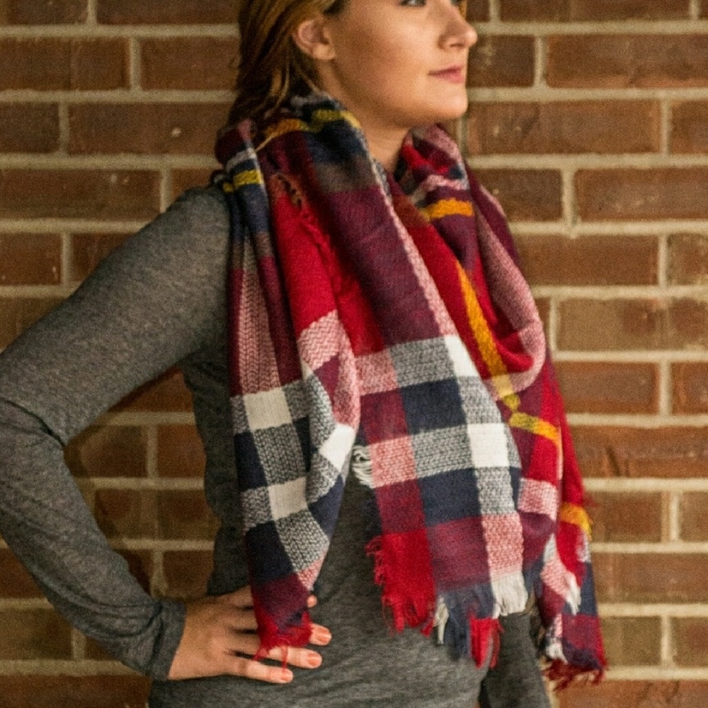 SALE 🌼Red, blue, white plaid blanket scarf